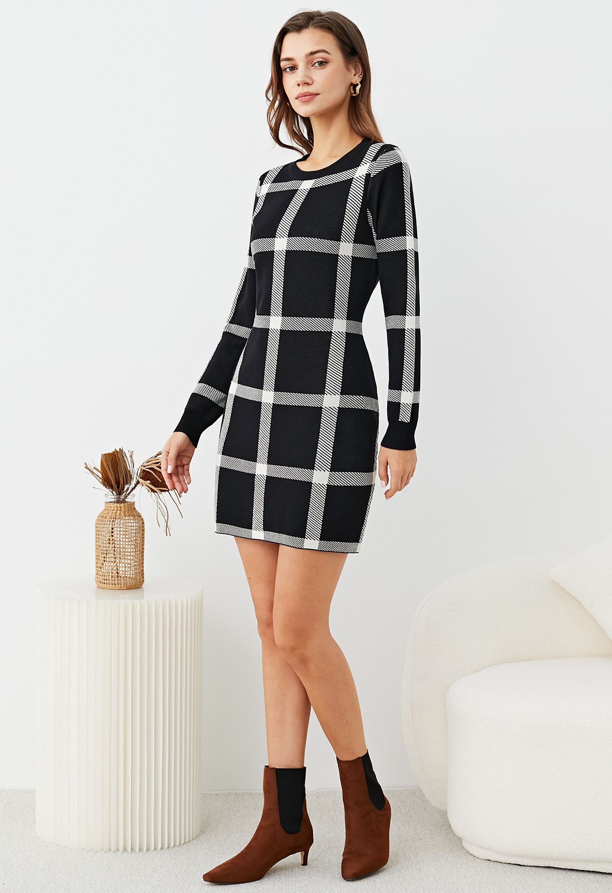 Fall Wear Check Pattern Sweater Dress in Black