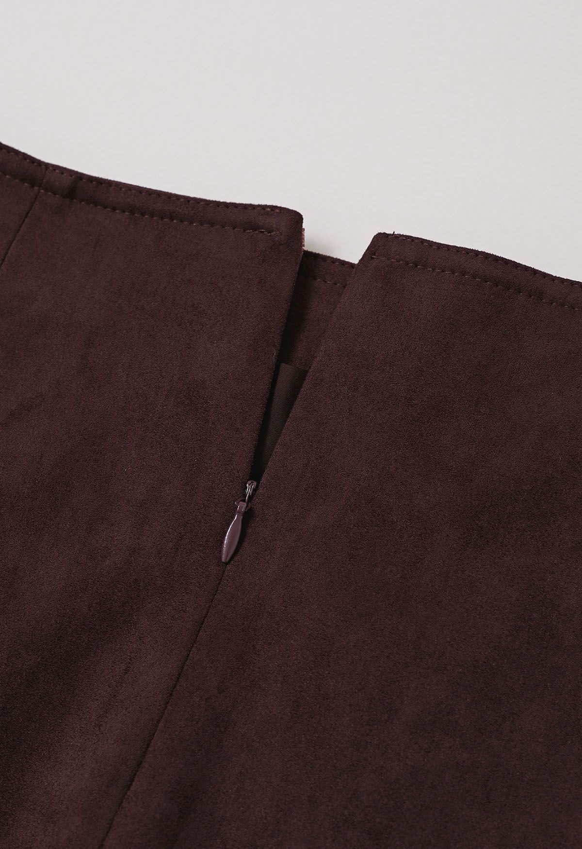 Retro Chic Faux Suede Mini Skirt in Burgundy