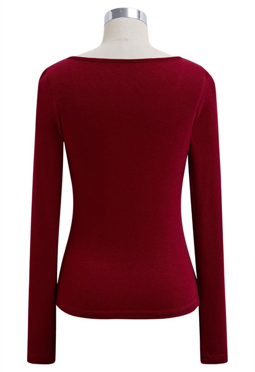 3D Flowers Neckline Long Sleeve Fitted Top in Red