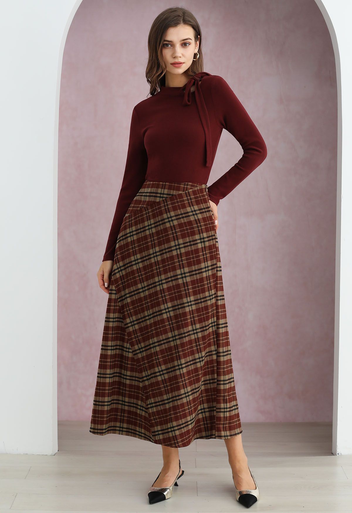 Side Bowknot Neckline Long-Sleeve Top in Burgundy