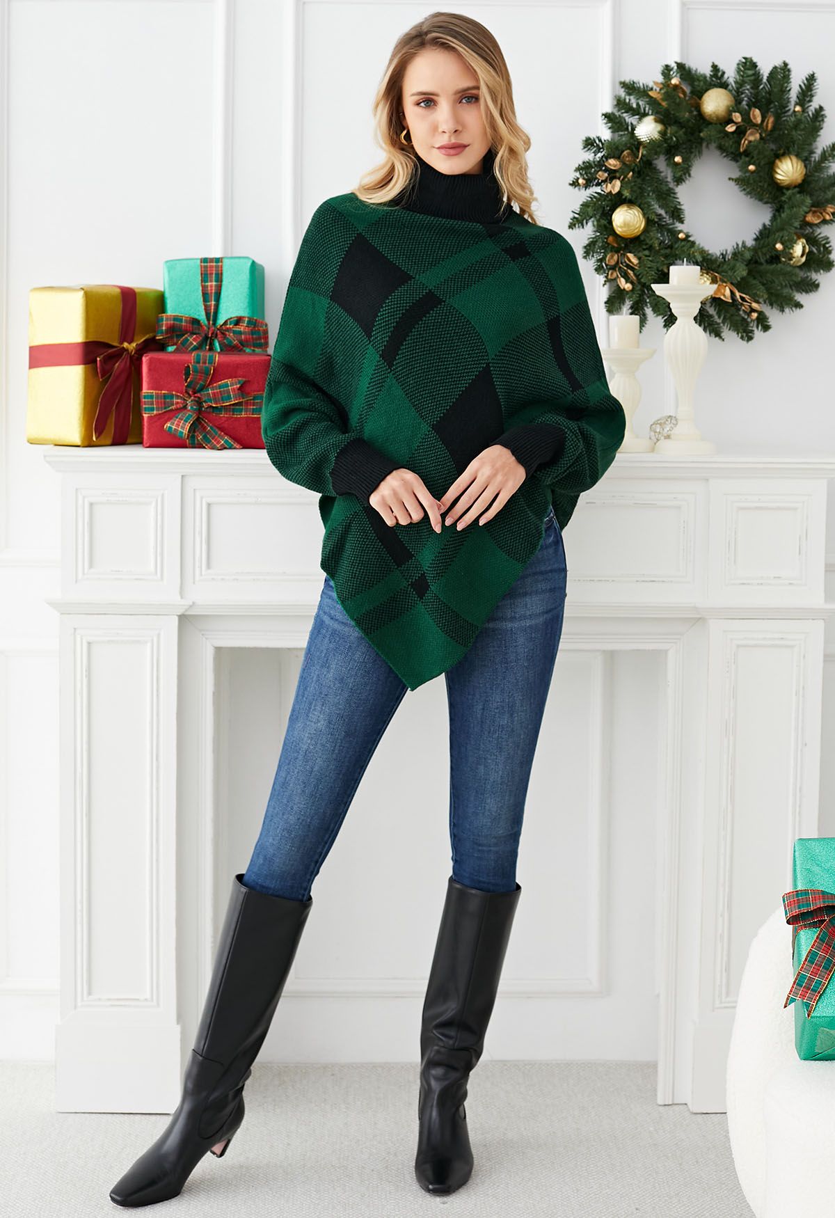 Festive Plaid Turtleneck Knit Poncho in Green