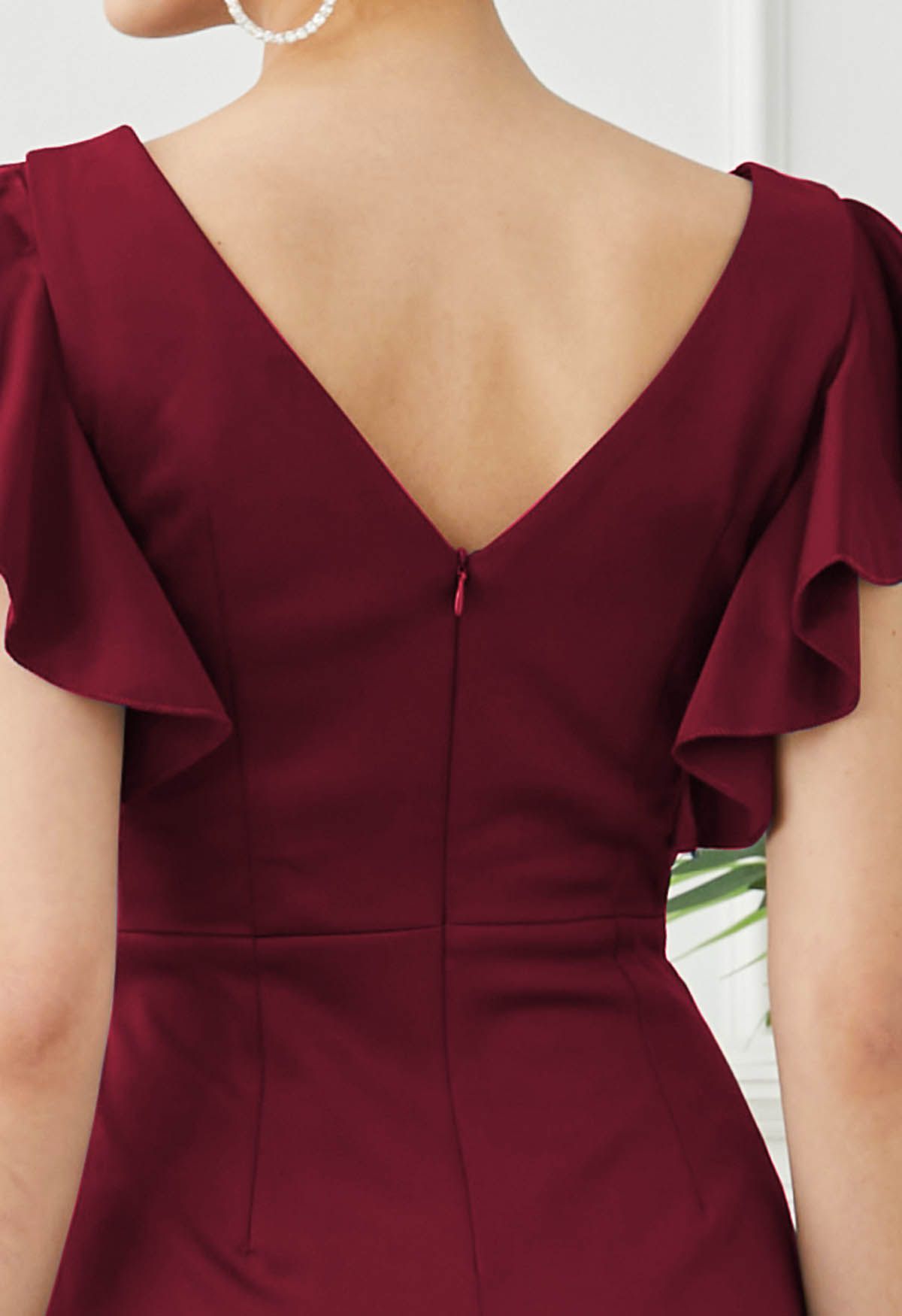 Cascade Ruffle Split Front Sleek Gown in Burgundy