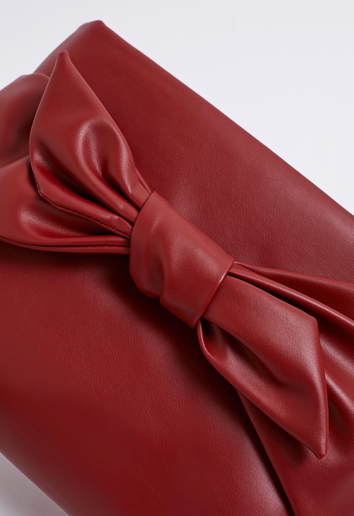 Delightful Bow PU Clutch in Red