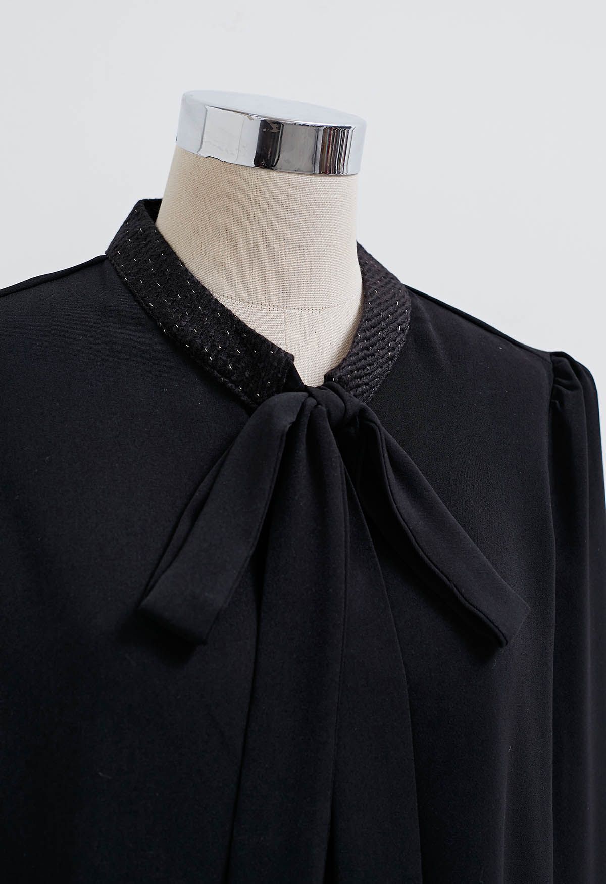 Self-Tie Bowknot Tweed Spliced Shirt in Black