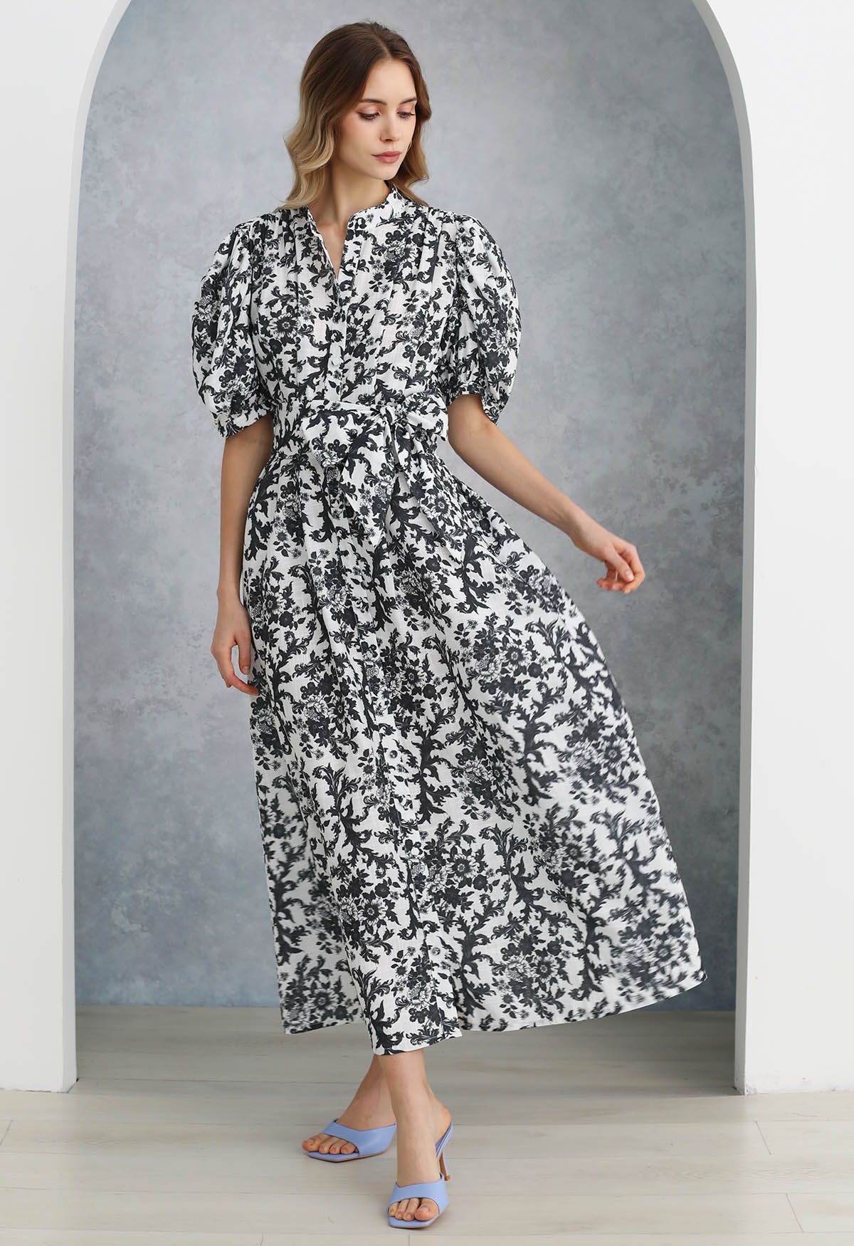 Floral Vine Printed Bubble Sleeve Buttoned Cotton Dress in Black