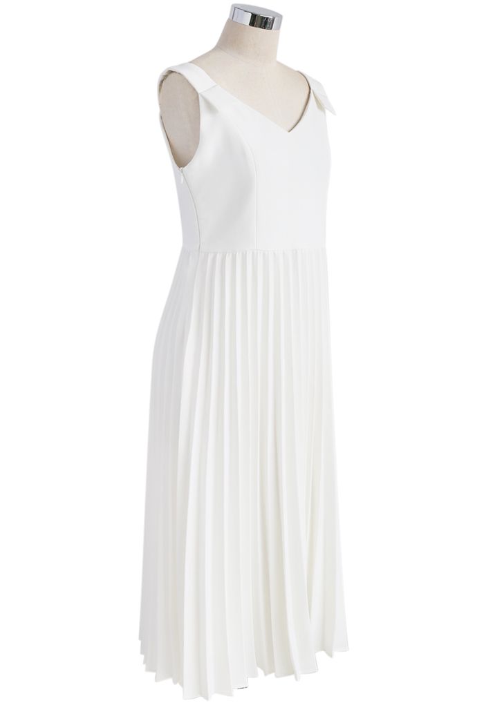 Felicity Comes Around Pleated Cami Dress in White