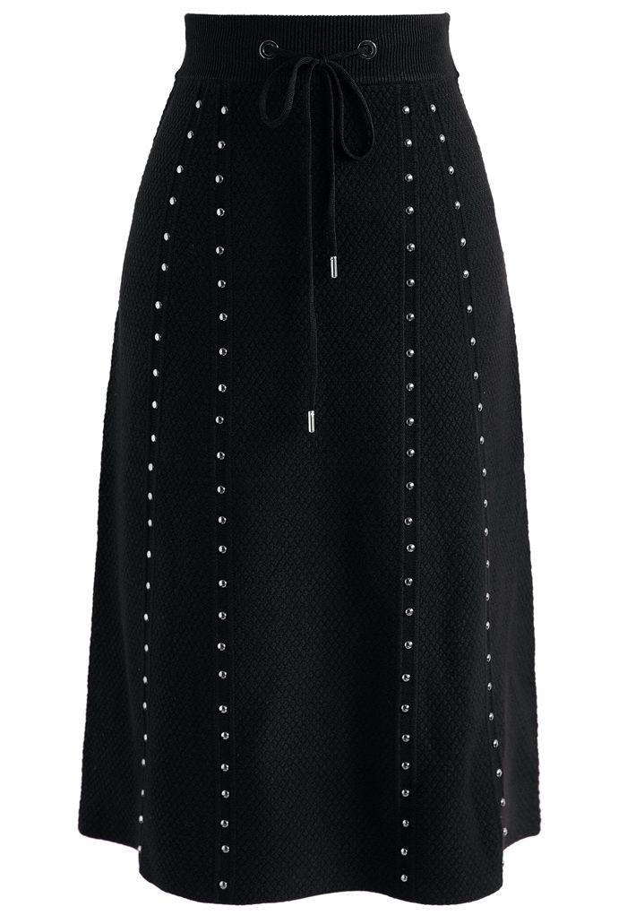 Gallant Embossed Knitted A-lined Skirt in Black