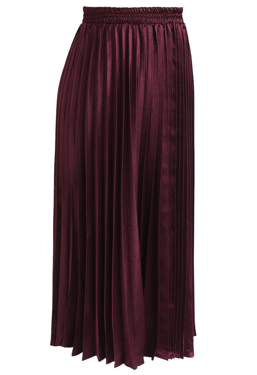 Glam Gloss Pleated A-line Skirt in Wine