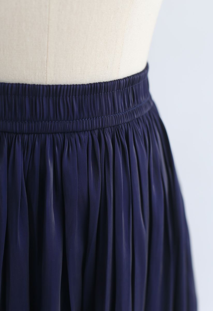 Sleek Beauties Pleated Midi Skirt in Navy