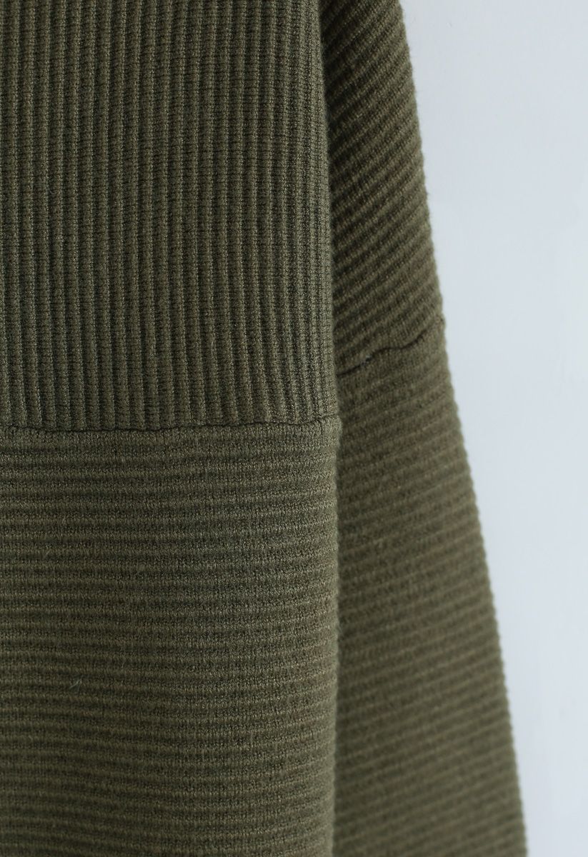 Cozy Ribbed Turtleneck Sweater in Army Green