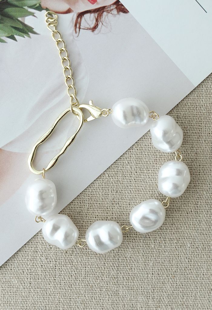 Irregular White Pearl Beaded Bracelet