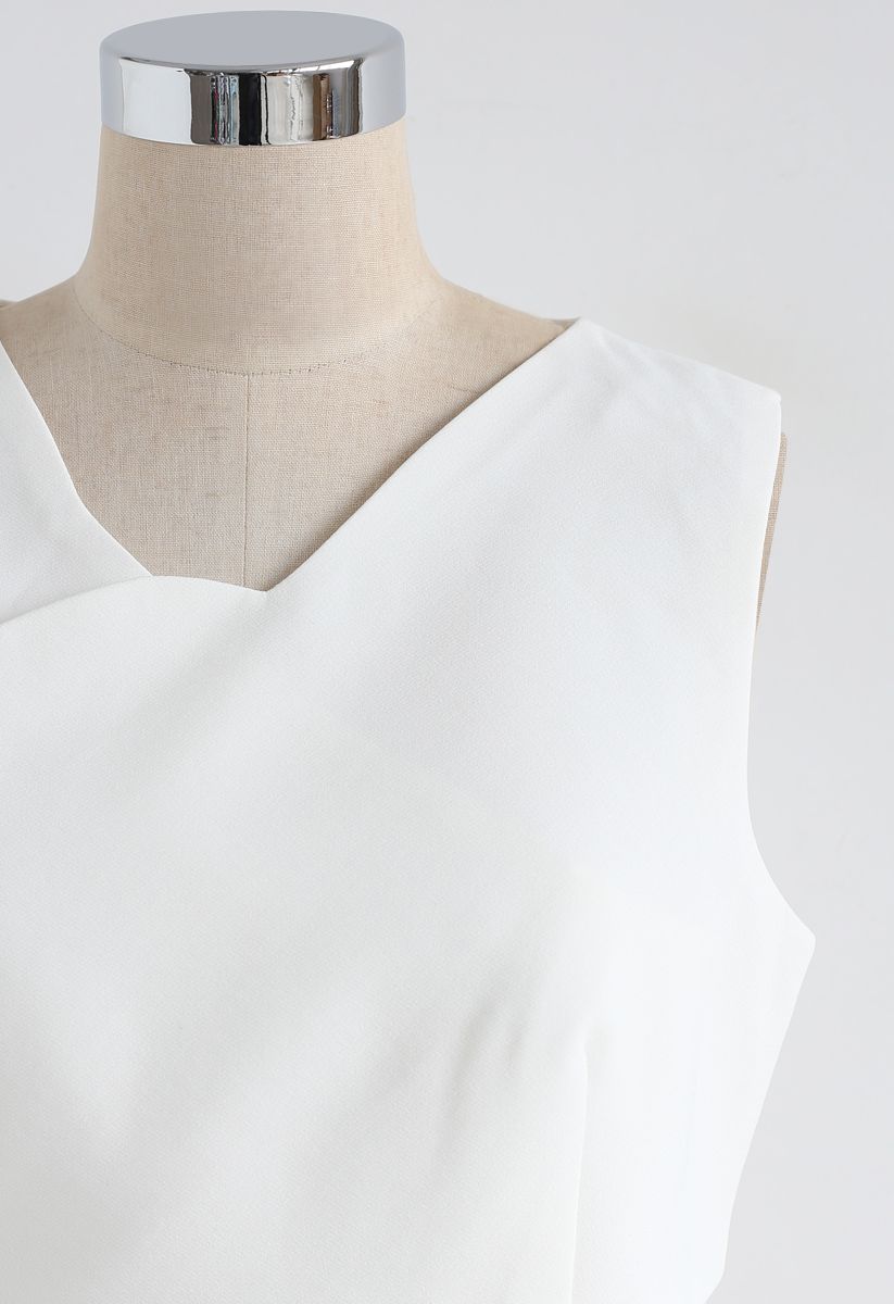 Savvy Cross Wrapped Crop Top in White